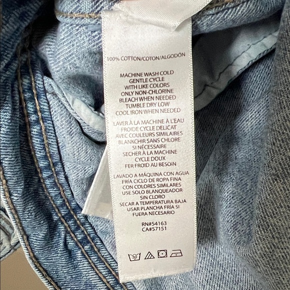 Calvin Klein Women’s Light Blue Denim Jacket Large - Picture 3 of 7